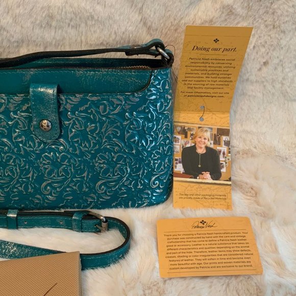 NWT Patricia Nash Aimee Teal Metallic Floret Tooled Crossbody P1085528 - Picture 8 of 14